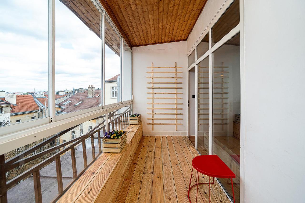 Big 4-Bedroom Flat, Terrace With Great Vitkov View Praha Bagian luar foto